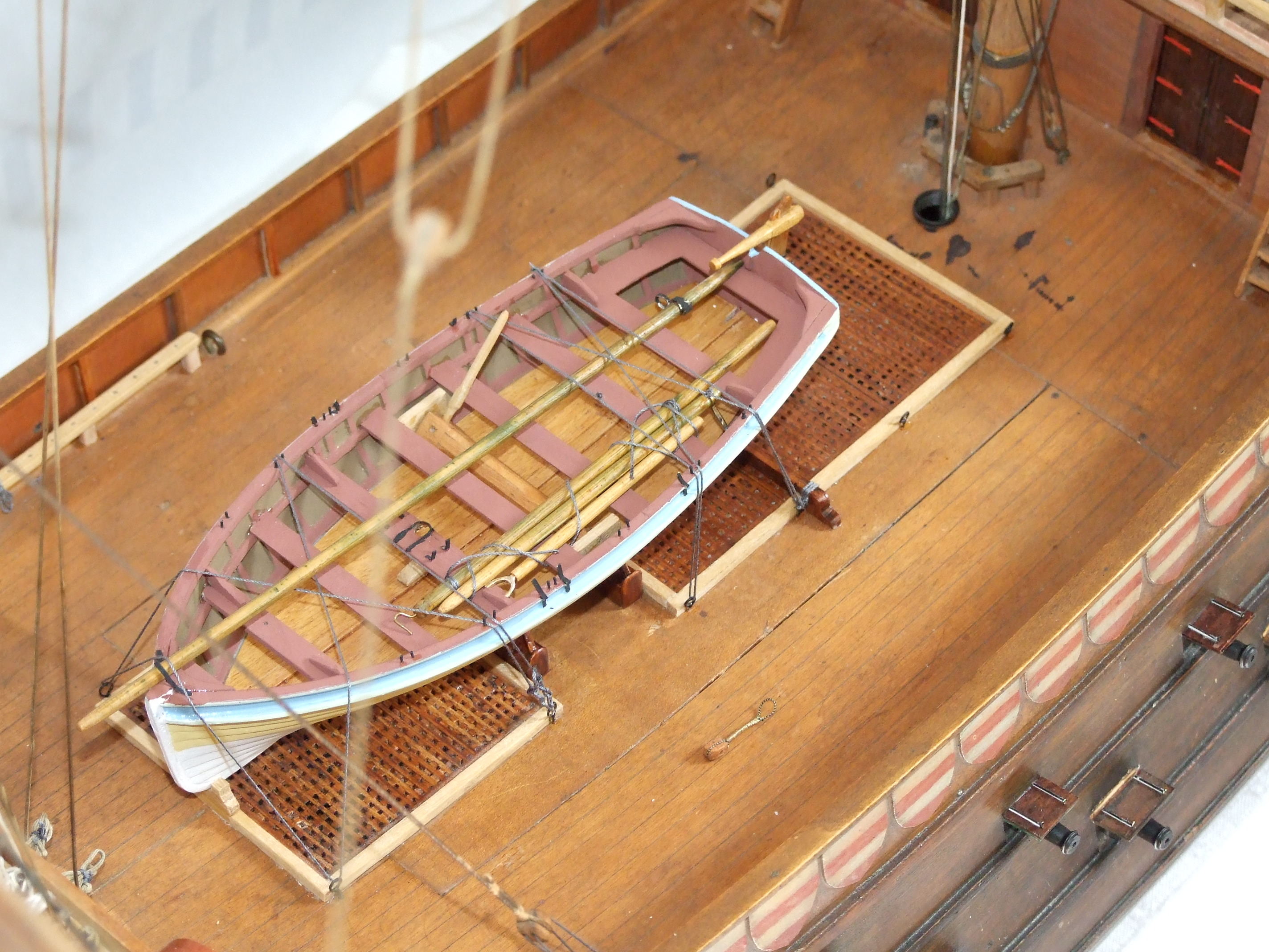 Sailing Ship, Galleon Model, Elizabethan, for sale, Walter Raleigh, Spanish Armada, White Bear, Revenge, Golden Hind, Mary Rose, Mayflower, Royal Sovereign, Ark Royal, Triumph, Great Bark, Great Harry, Golden Lion, Race Built, English Warship, crows nest, National Maritime Museum, Ships Boat, Medway